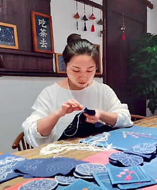 Embracing Career, Dream Life in Longmen