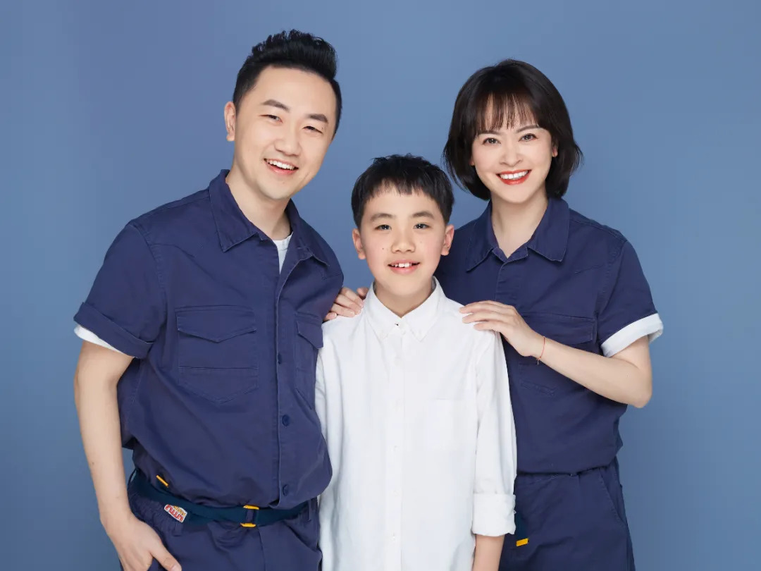 黄牧家庭合影.jpg 图片