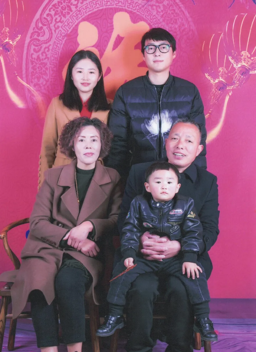家庭合照.jpg 图片