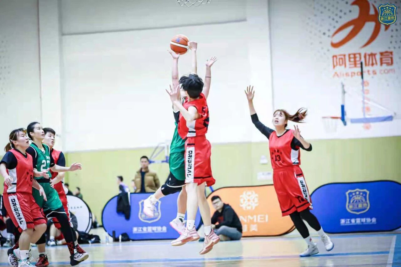 女篮首届.jpg 女篮首届.jpg